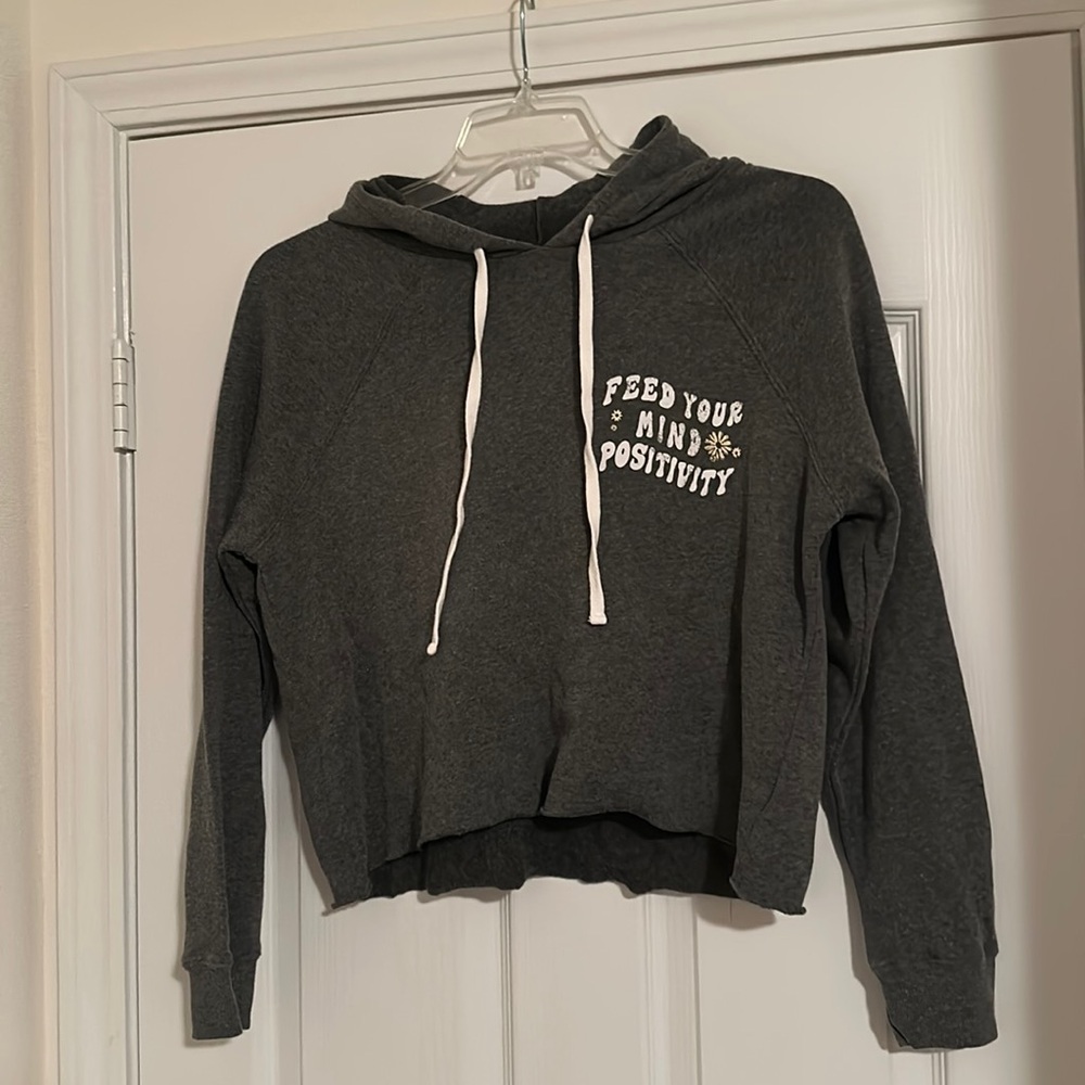 Cropped hoodie